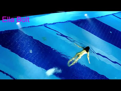 ❤️ Ma nistax nieqaf nara, blonda żagħżugħa maqbuda tgħum nuda fil-pool tar-resort ELLA BOLT Porn anali f'mt.pornjk.ru ﹏