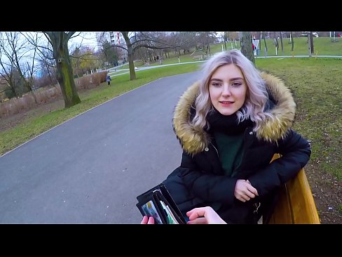 ❤️ Tibla kum sħun ta' barrani għall-flus - blowjob fil-park minn Eva Elfie Porn anali f'mt.pornjk.ru ﹏